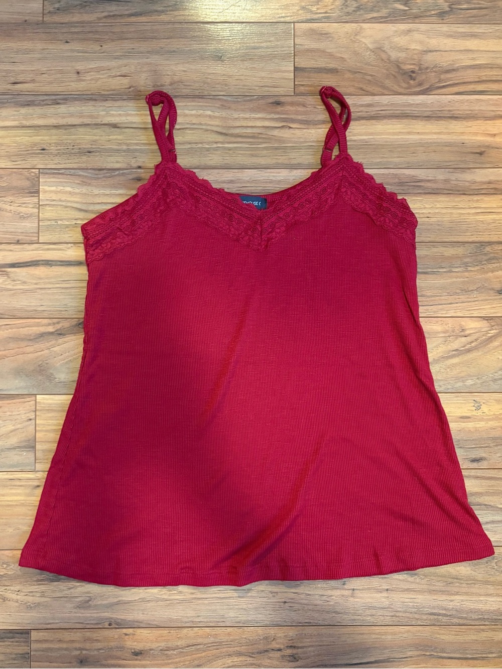 Red Lace-Trim Ribbed Cami Tank Top - Picture 2 of 4